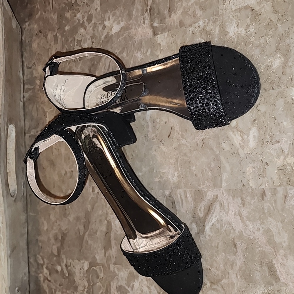Fancy Sandals - Picture 3 of 5